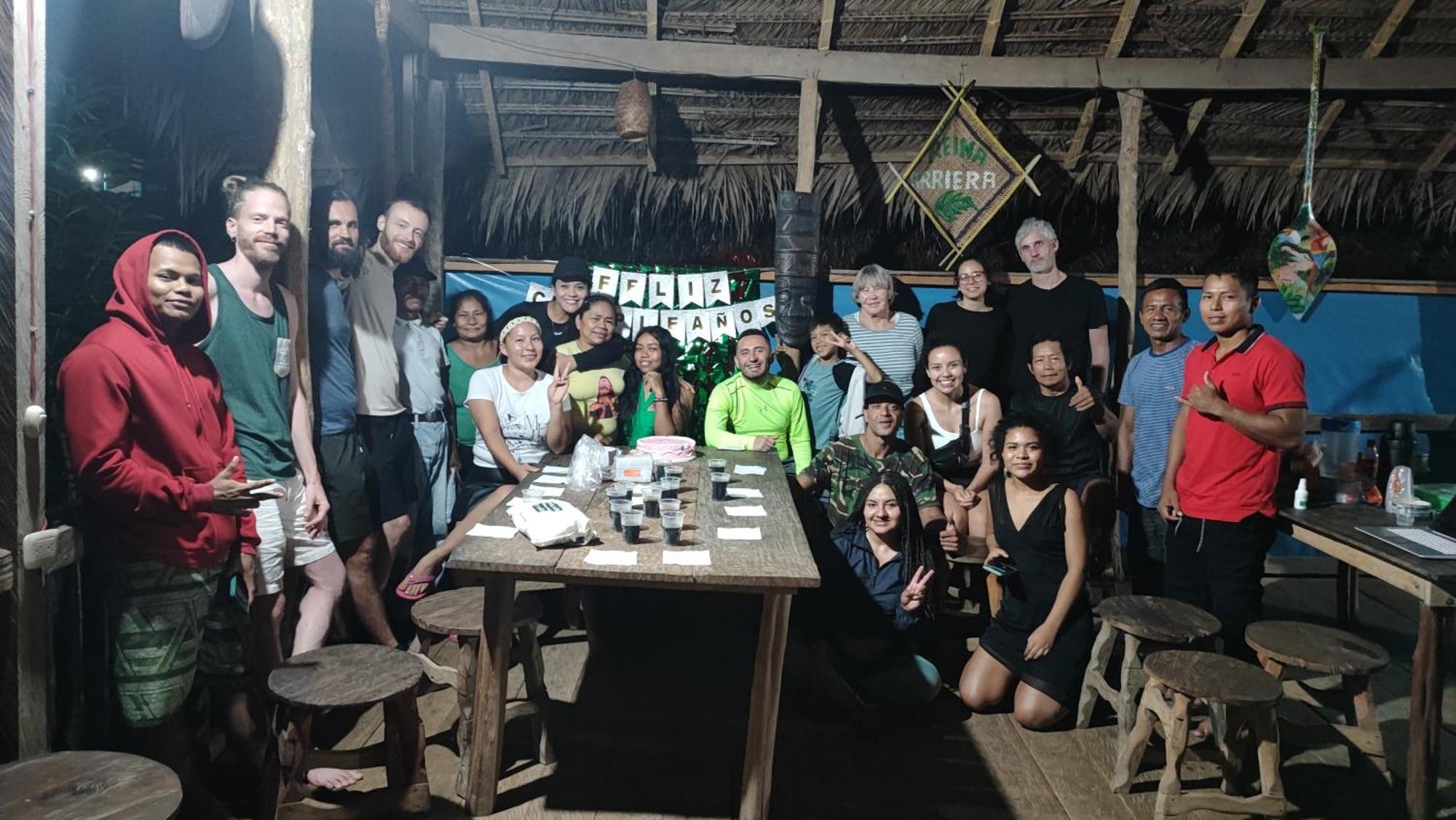 Hospedaje Y Tours Reina Arriera Amazonas Colombia Macedonia エクステリア 写真