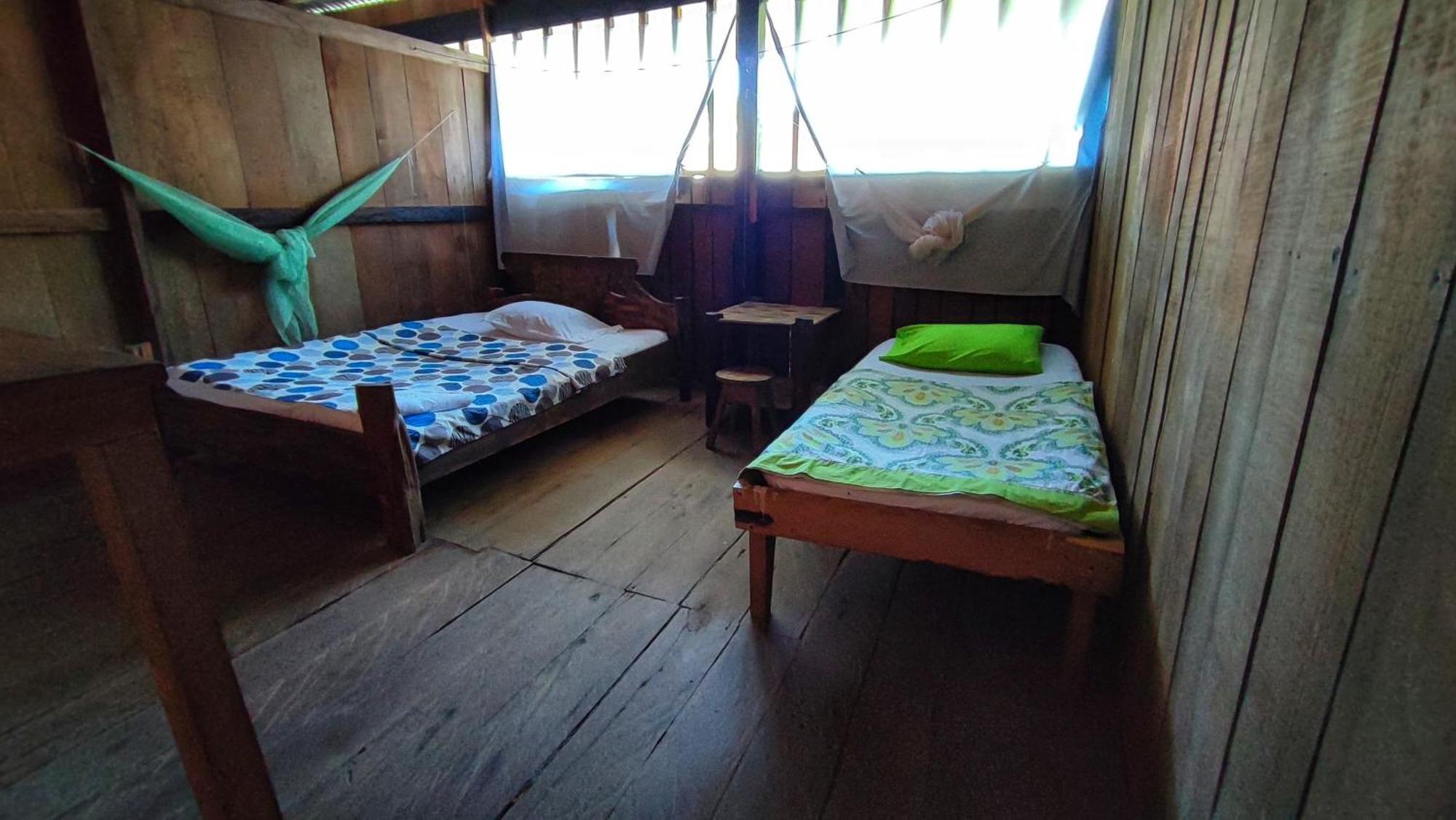 Hospedaje Y Tours Reina Arriera Amazonas Colombia Macedonia エクステリア 写真