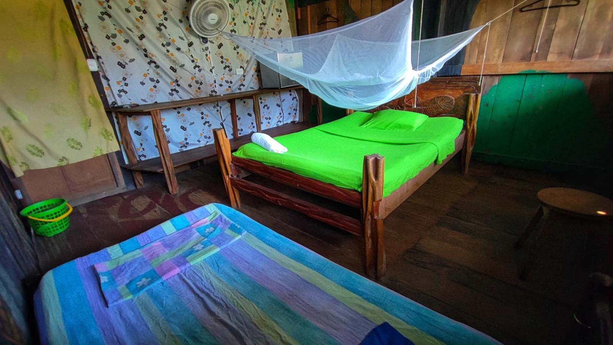 Hospedaje Y Tours Reina Arriera Amazonas Colombia Macedonia エクステリア 写真