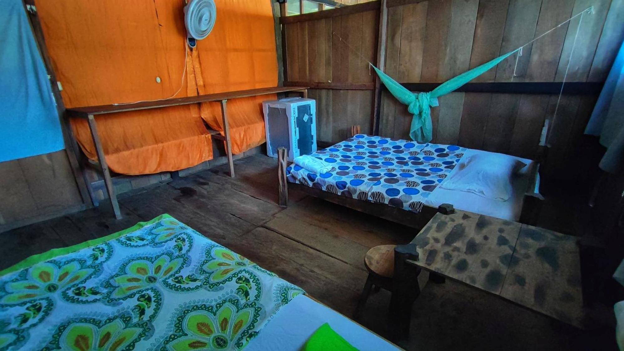 Hospedaje Y Tours Reina Arriera Amazonas Colombia Macedonia エクステリア 写真