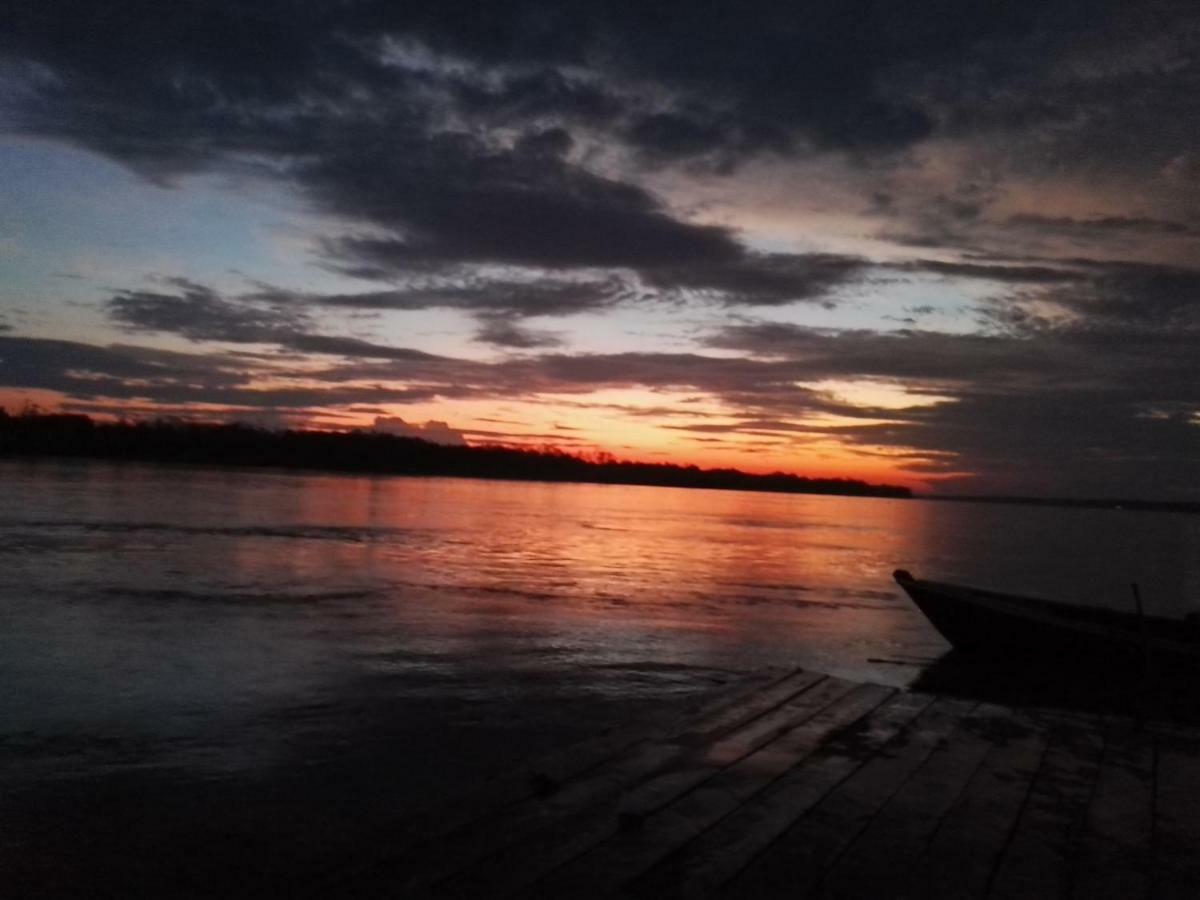 Hospedaje Y Tours Reina Arriera Amazonas Colombia Macedonia エクステリア 写真